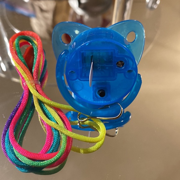 Light Up Novelty Adult/Teen Pacifier! NWT! Party Favors! Oral Motor! Halloween! - Picture 3 of 5